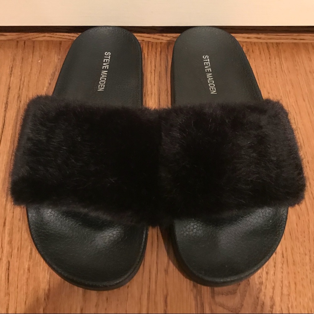 Steve Madden Sofety Slide Sandal
